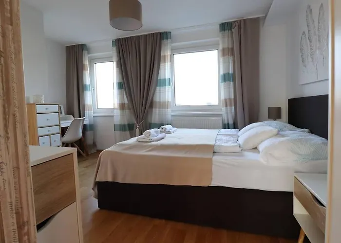 Brilliant View Balcony Home, Modern, Stylish And Optional Parking Vídeň