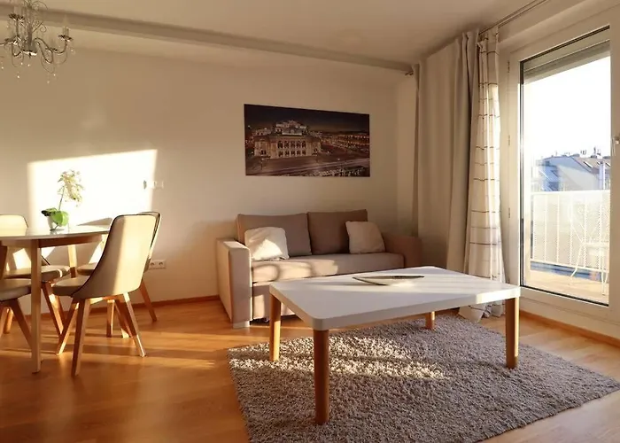 Brilliant View Balcony Home, Modern, Stylish And Optional Parking * Vídeň